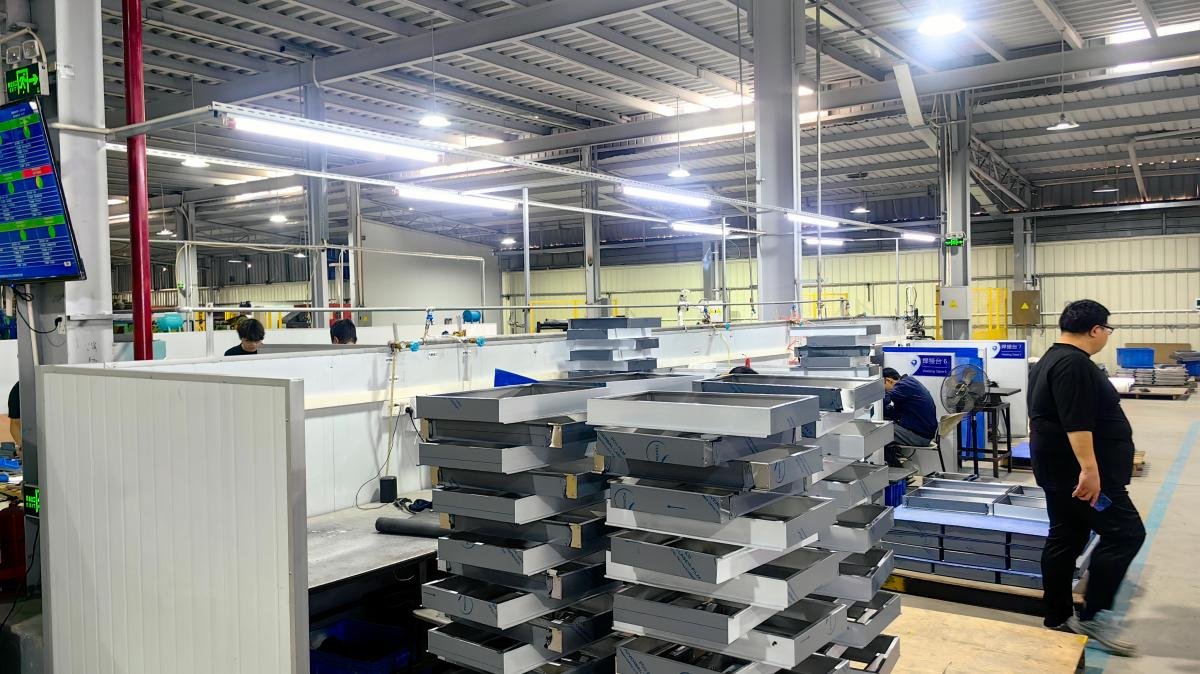 Galvo laser welding of battery BUSBAR copper and aluminum connections in new energy manufacturing